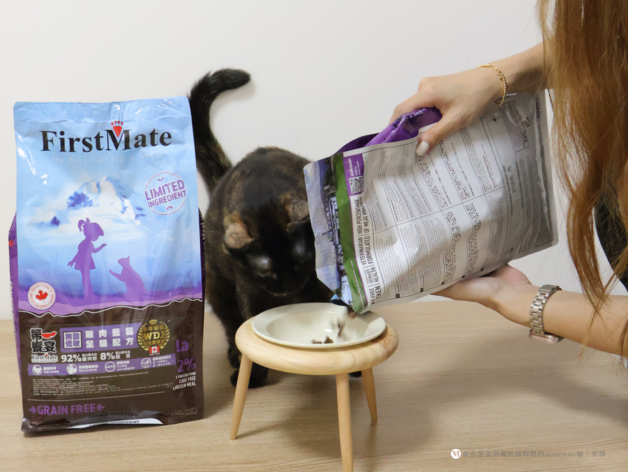第一饗宴_無穀低敏雞肉藍莓全貓配＿加拿大品牌貓糧推薦＿單一肉源貓乾糧
