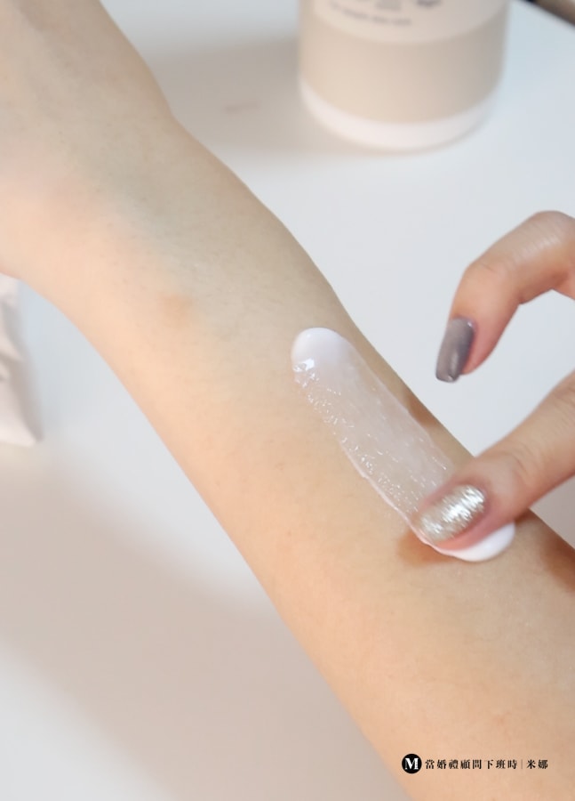 孕婦妊娠霜實際使用質地展示｜Derma 丹麥德瑪