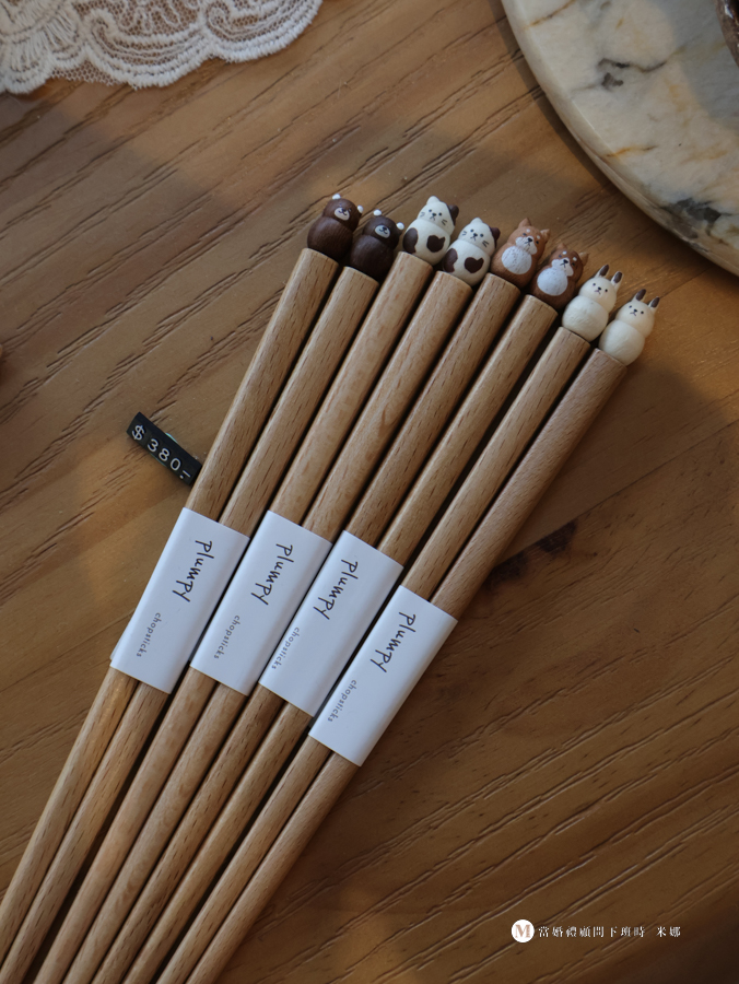 在水里蛇窯逛陶器小店，很容易不小心買太多