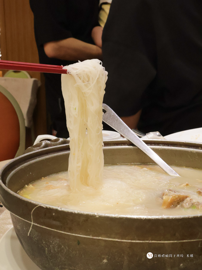 鴨骨米粉湯濃郁湯頭分享